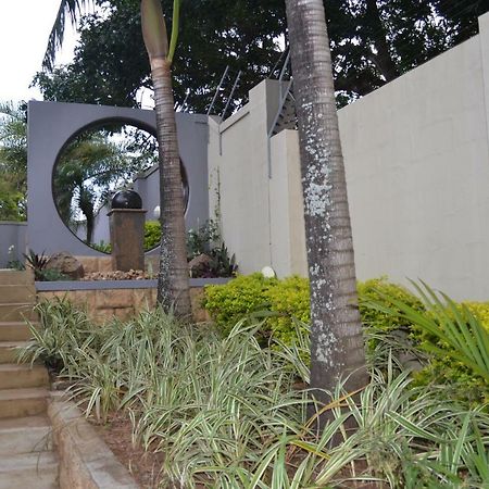 Mahogany Villa Guesthouse - Solar Ballito Exterior foto